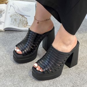 صندل پاشنه‌بلند مشکی