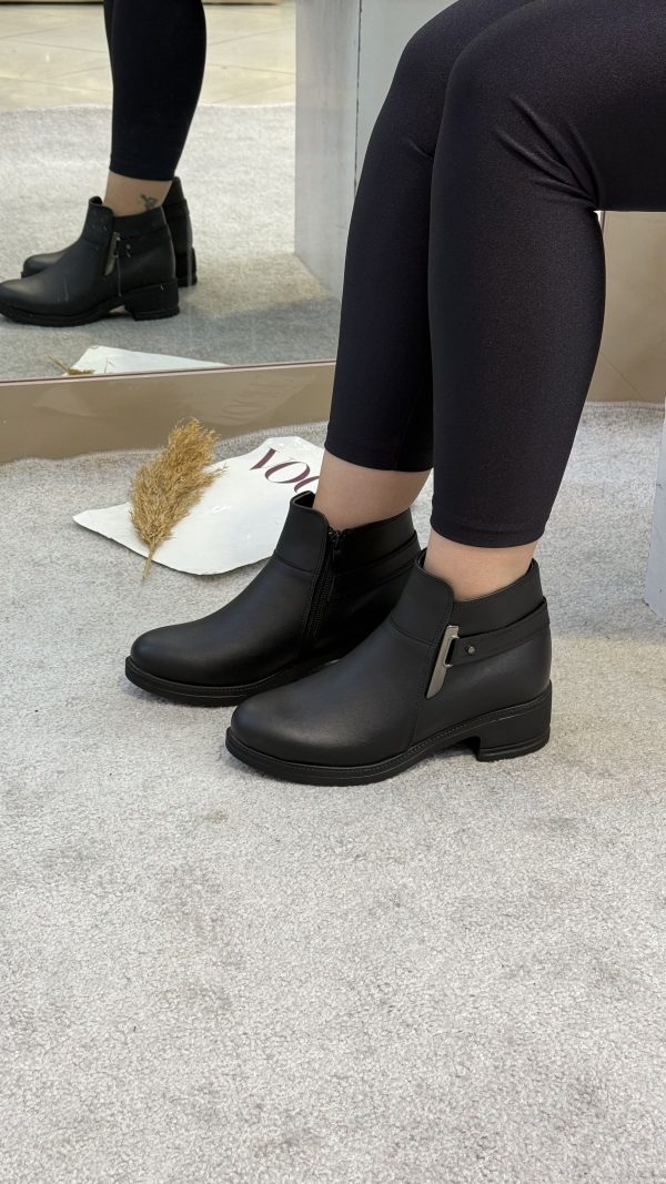 بوت نیزه ای پاشنه دار چرمی